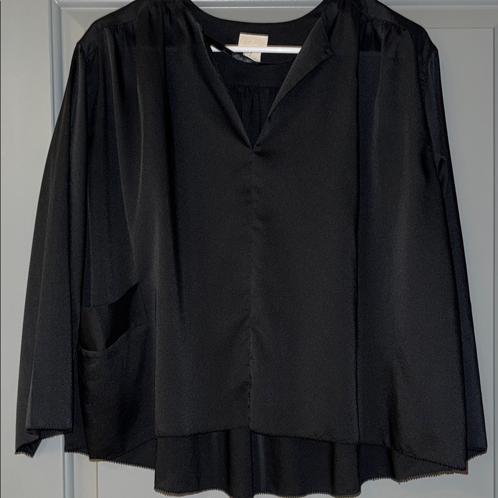 H&M Black Boxy 3/4 Sleeve Blouse